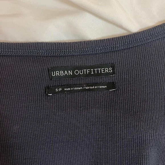 Dark Grey Urban Outfitters Going - Picture 3 of 4